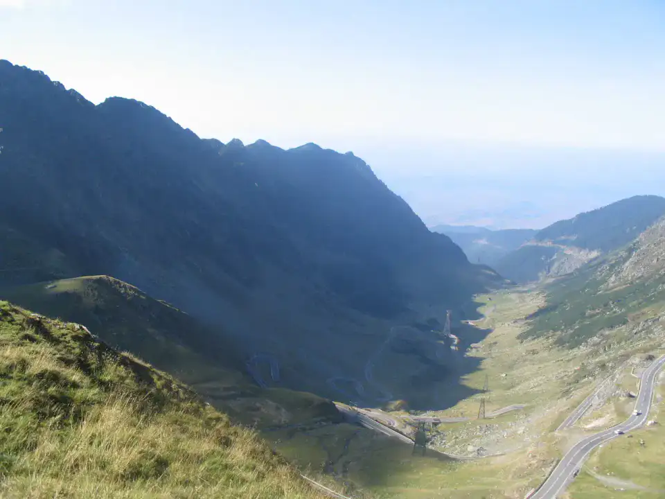 Transfăgărășan — Transfăgărășan et monts Făgăraș