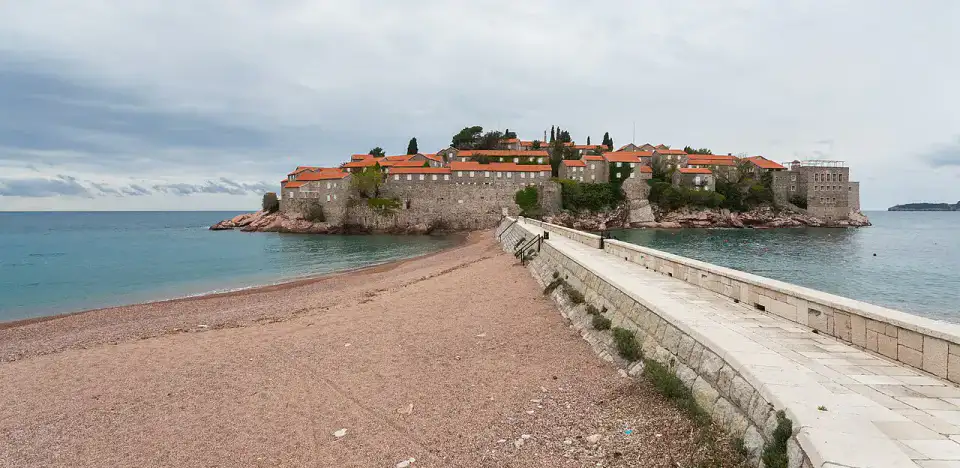 Côte autour de Sveti Stefan