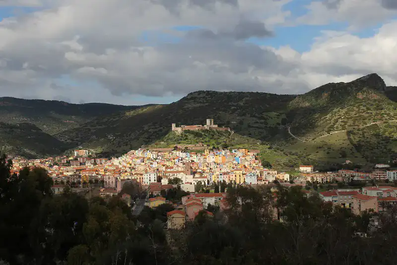 Bosa - Alghero, Bosa et nord-ouest sarde