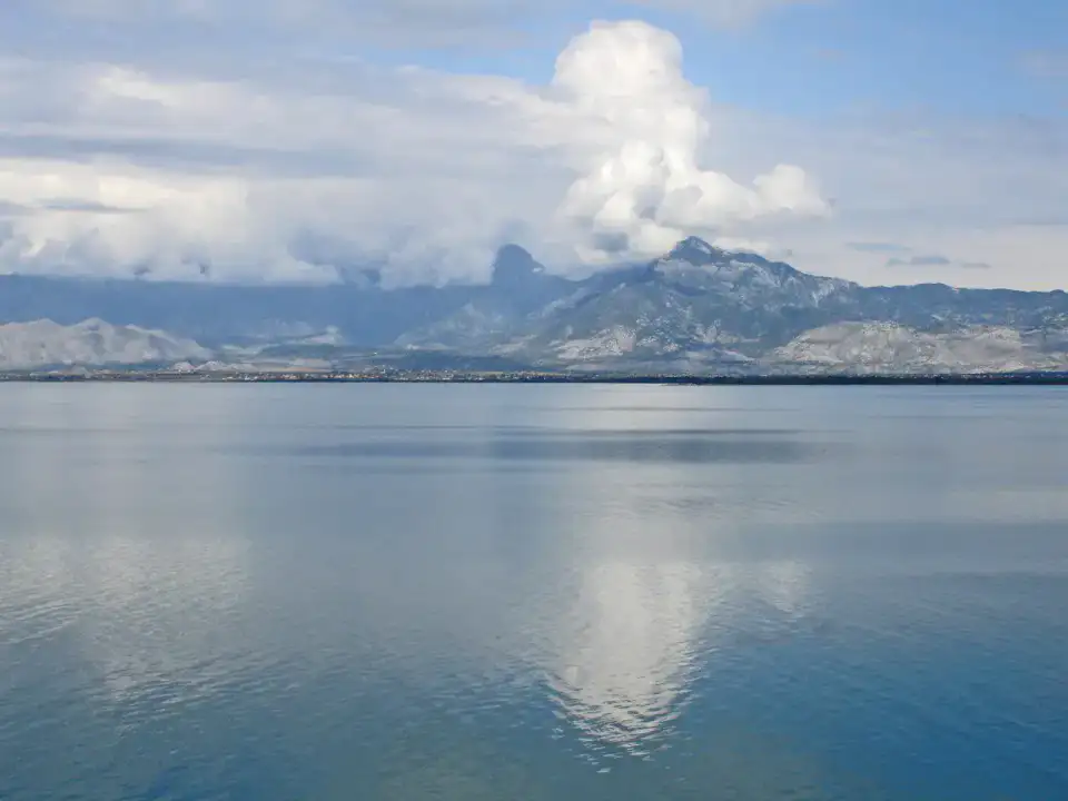 Lac de Shkodër — Shkodër et Alpes albanaises