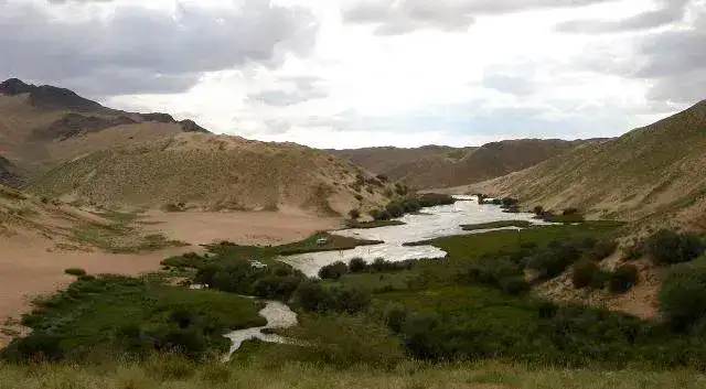 Rivière Zavkhan - Lac Khyargas