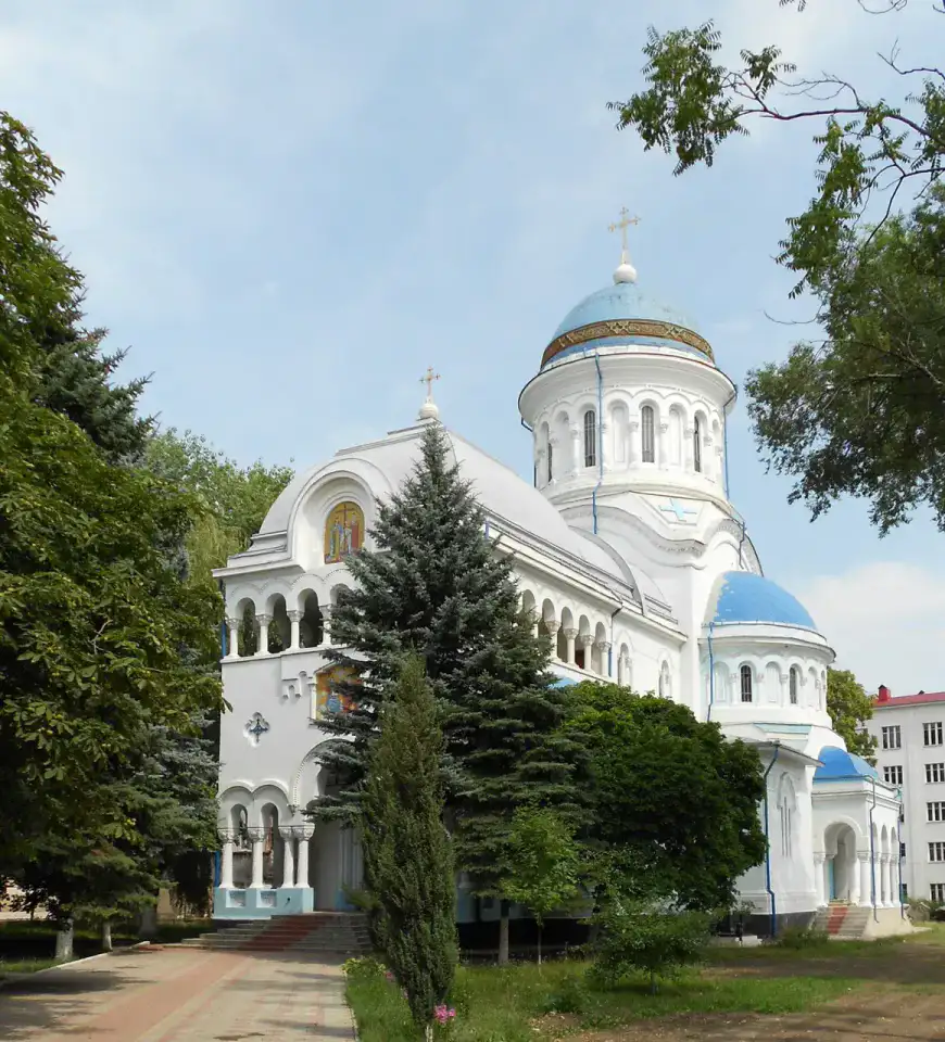 Cathédrale Saint-Constantin-et-Sainte-Hélène — Bălți